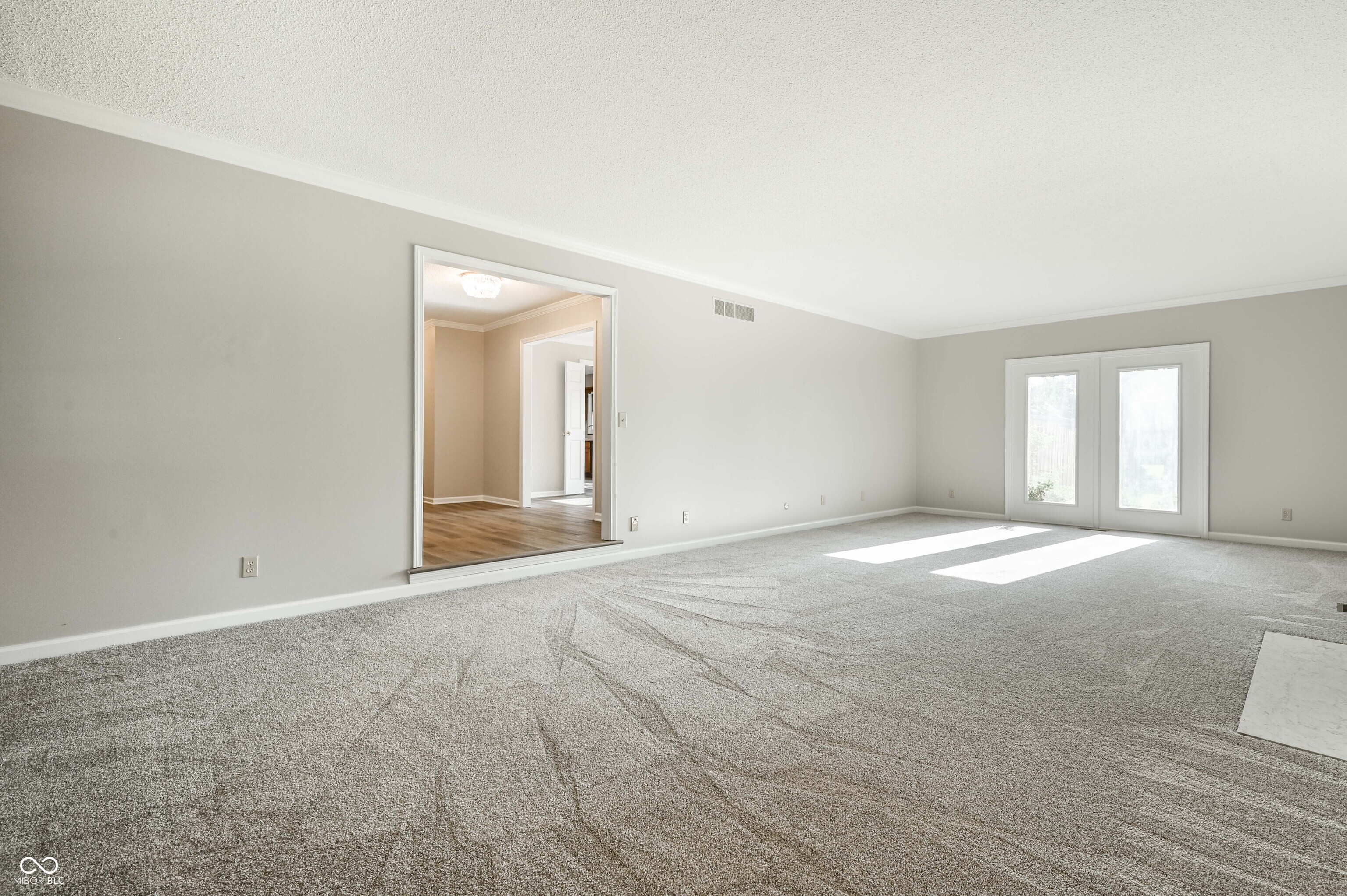 12443 Charing Cross Road Carmel, IN 46033 - Photo 10 of 44 Gallery Image 10