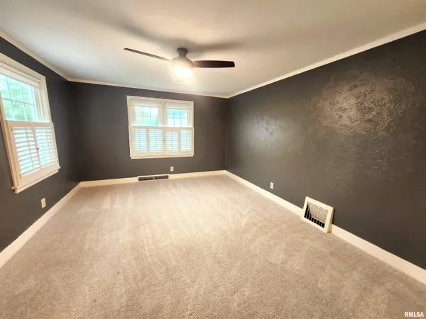 $232,000 | 413 South Nelson Avenue, Morton, IL 61550