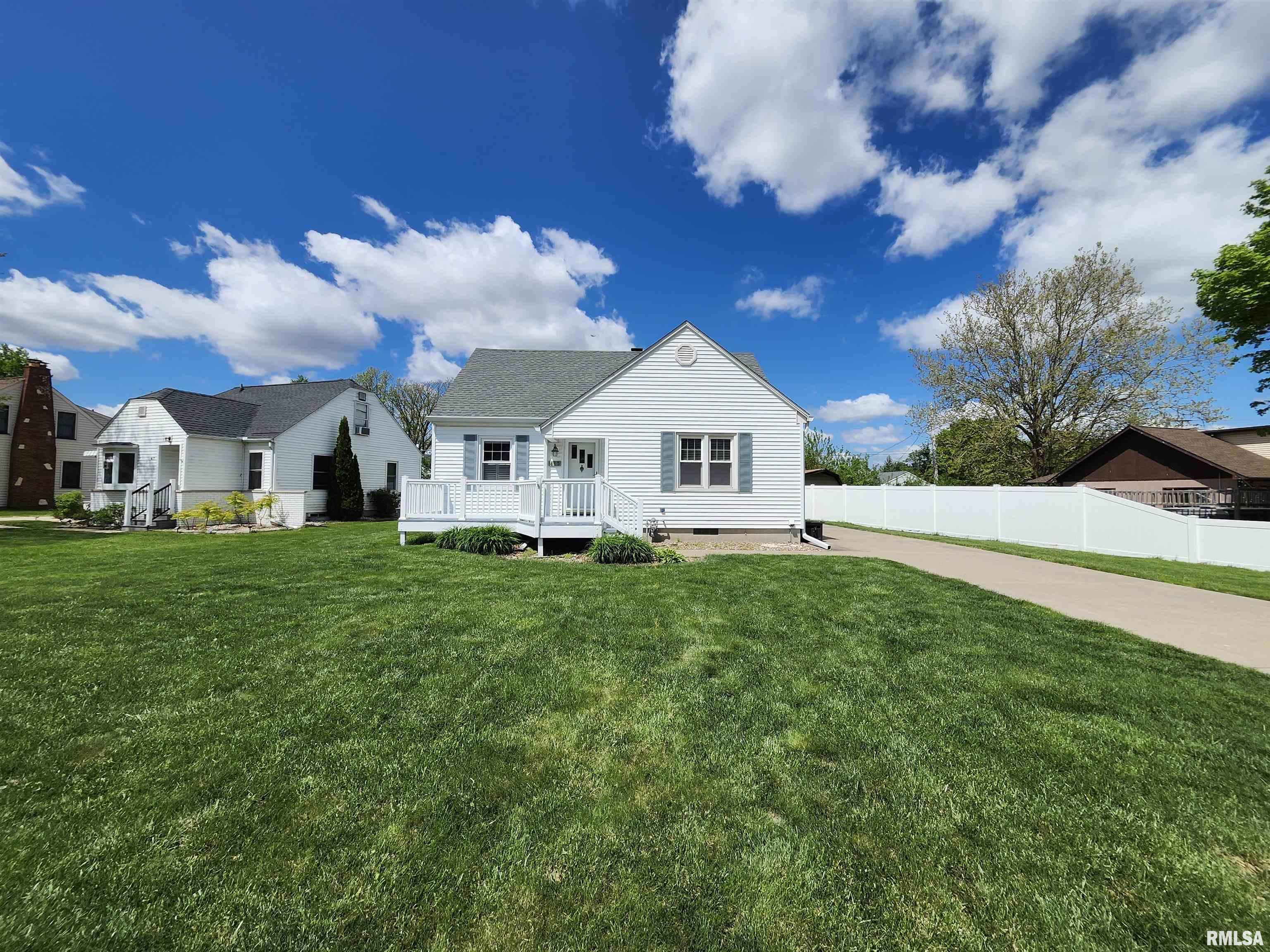 413 South Nelson Avenue Morton, IL 61550 - Photo 2 of 54