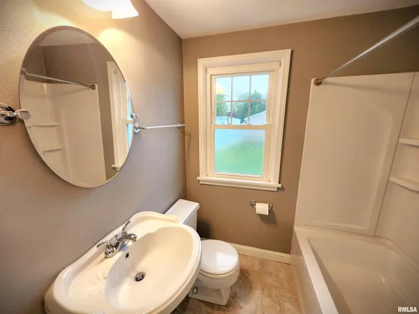 $232,000 | 413 South Nelson Avenue, Morton, IL 61550