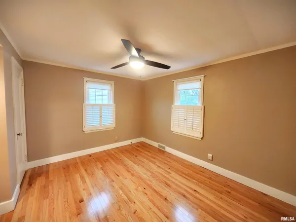 $232,000 | 413 South Nelson Avenue, Morton, IL 61550