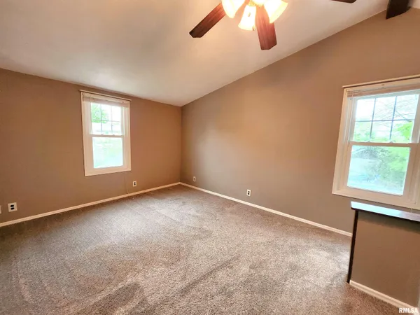 $232,000 | 413 South Nelson Avenue, Morton, IL 61550