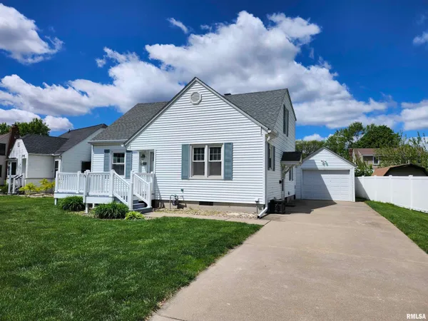 $232,000 | 413 South Nelson Avenue, Morton, IL 61550