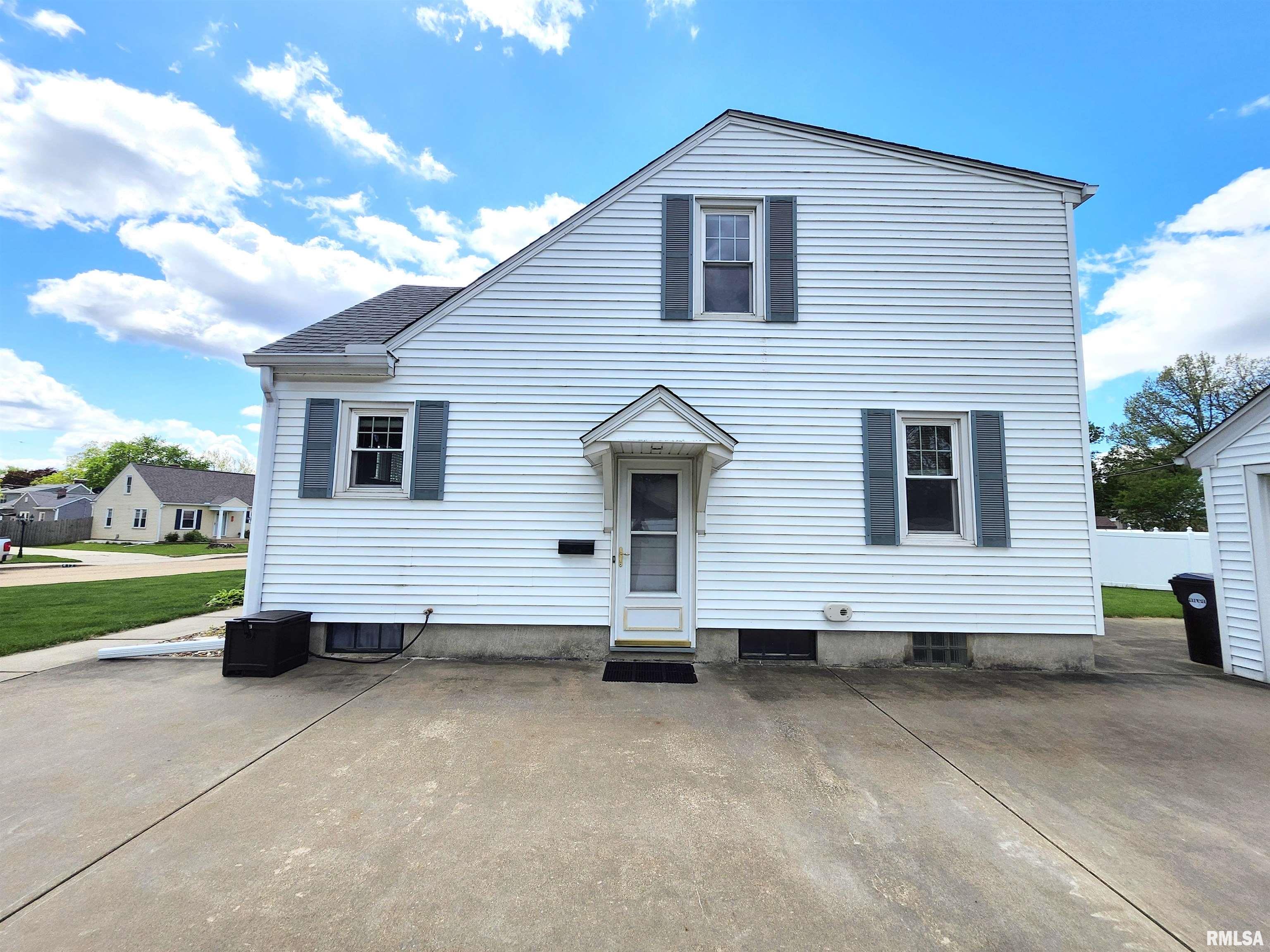 413 South Nelson Avenue Morton, IL 61550 - Photo 8 of 54
