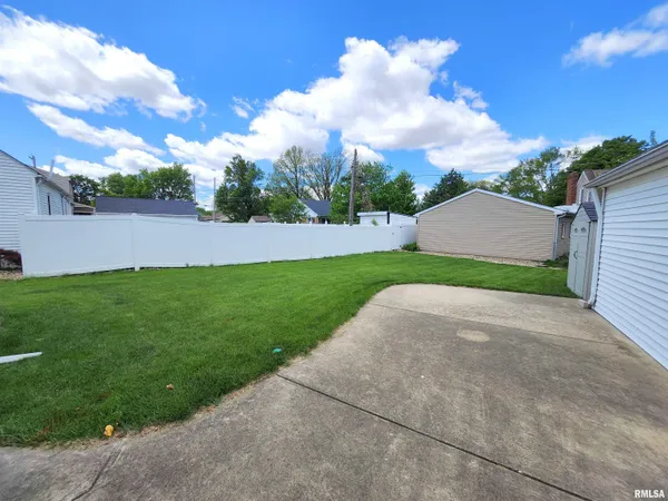 $232,000 | 413 South Nelson Avenue, Morton, IL 61550