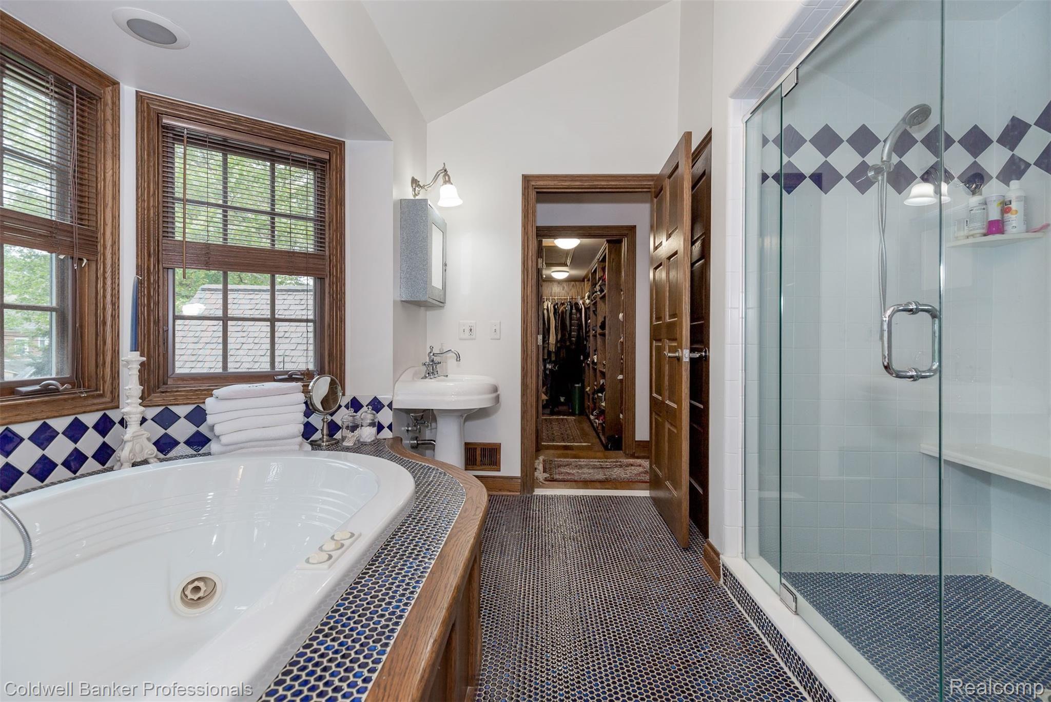 968 Rivenoak Street Birmingham, MI 48009 - Photo 44 of 59 592A1313.jpg