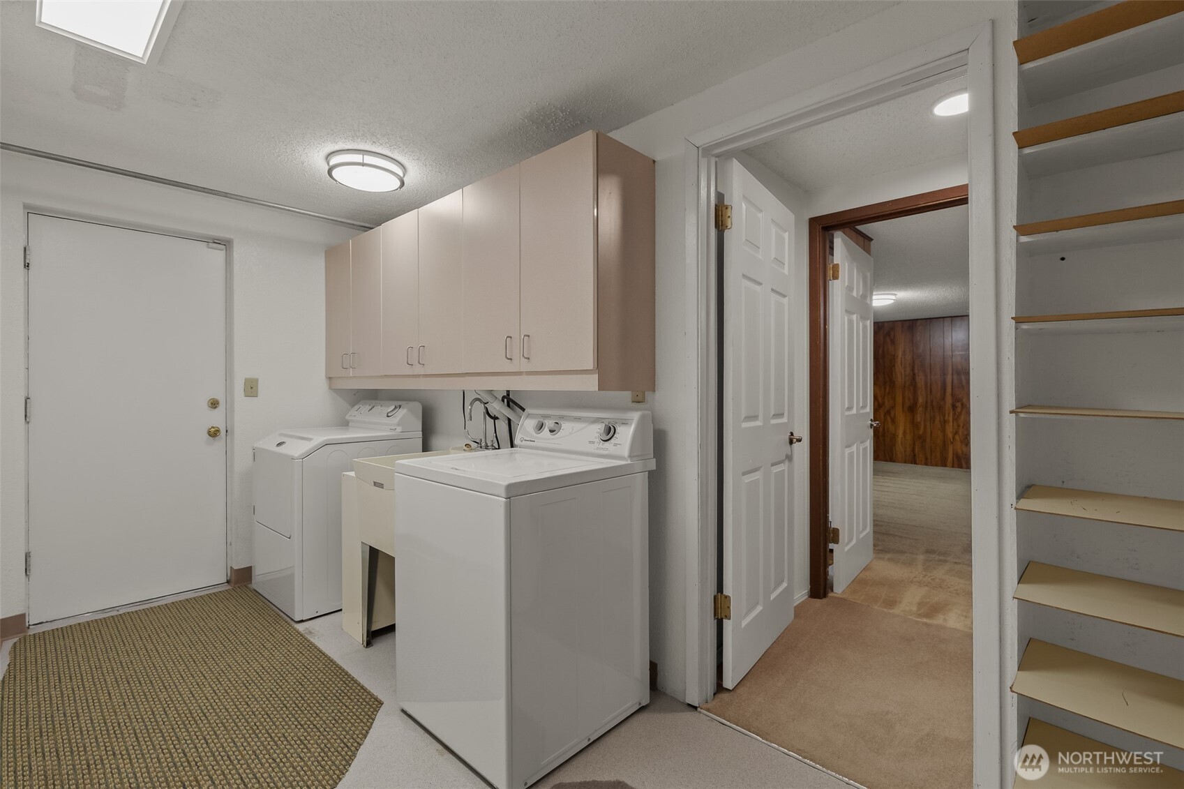 2207 Bremerton Avenue Northeast Renton, WA 98059 - Photo 31 of 40