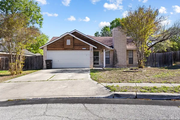 $1,700 | 7706 Bayberry, San Antonio, TX 78240