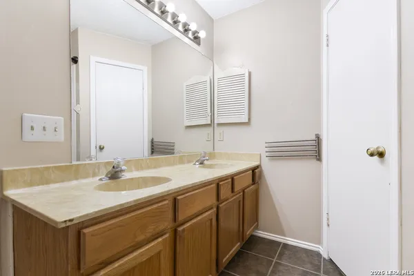 $1,700 | 7706 Bayberry, San Antonio, TX 78240