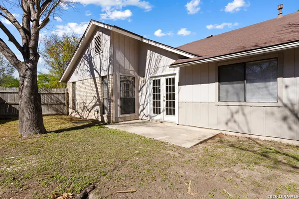 $1,700 | 7706 Bayberry, San Antonio, TX 78240