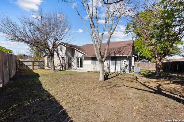 $1,700 | 7706 Bayberry, San Antonio, TX 78240