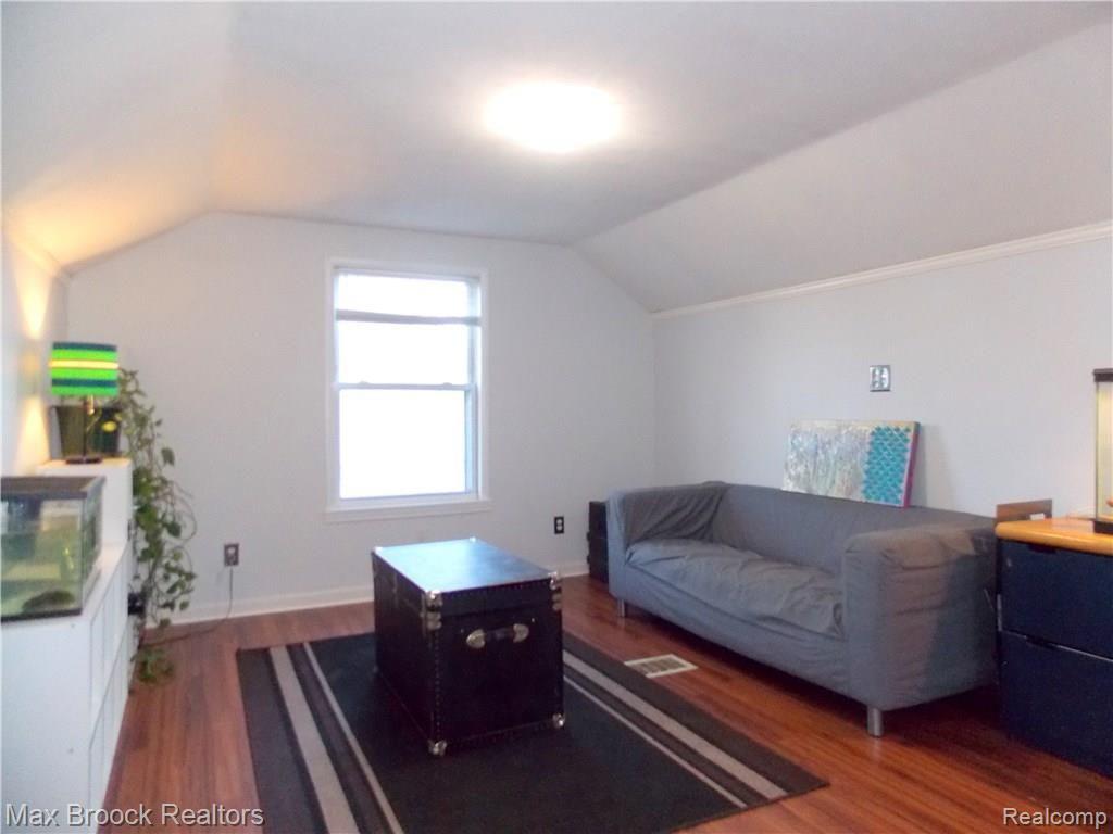 675 Stratford Road Ferndale, MI 48220 - Photo 14 of 24 master 3.JPG