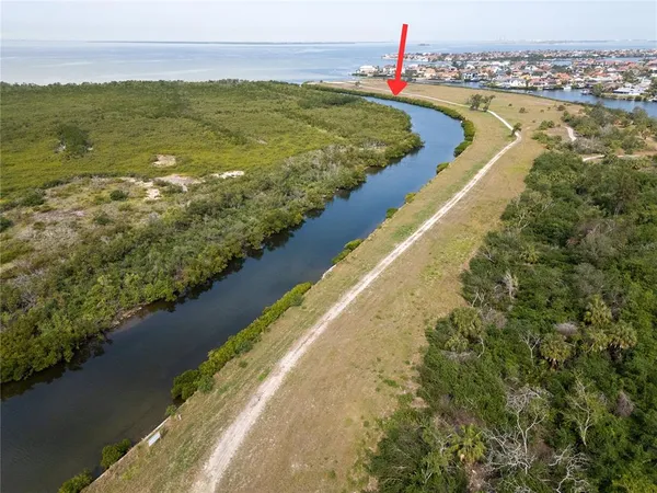 $860,000 | 28 Hammock Bay Boulevard, Apollo Beach, FL 33572