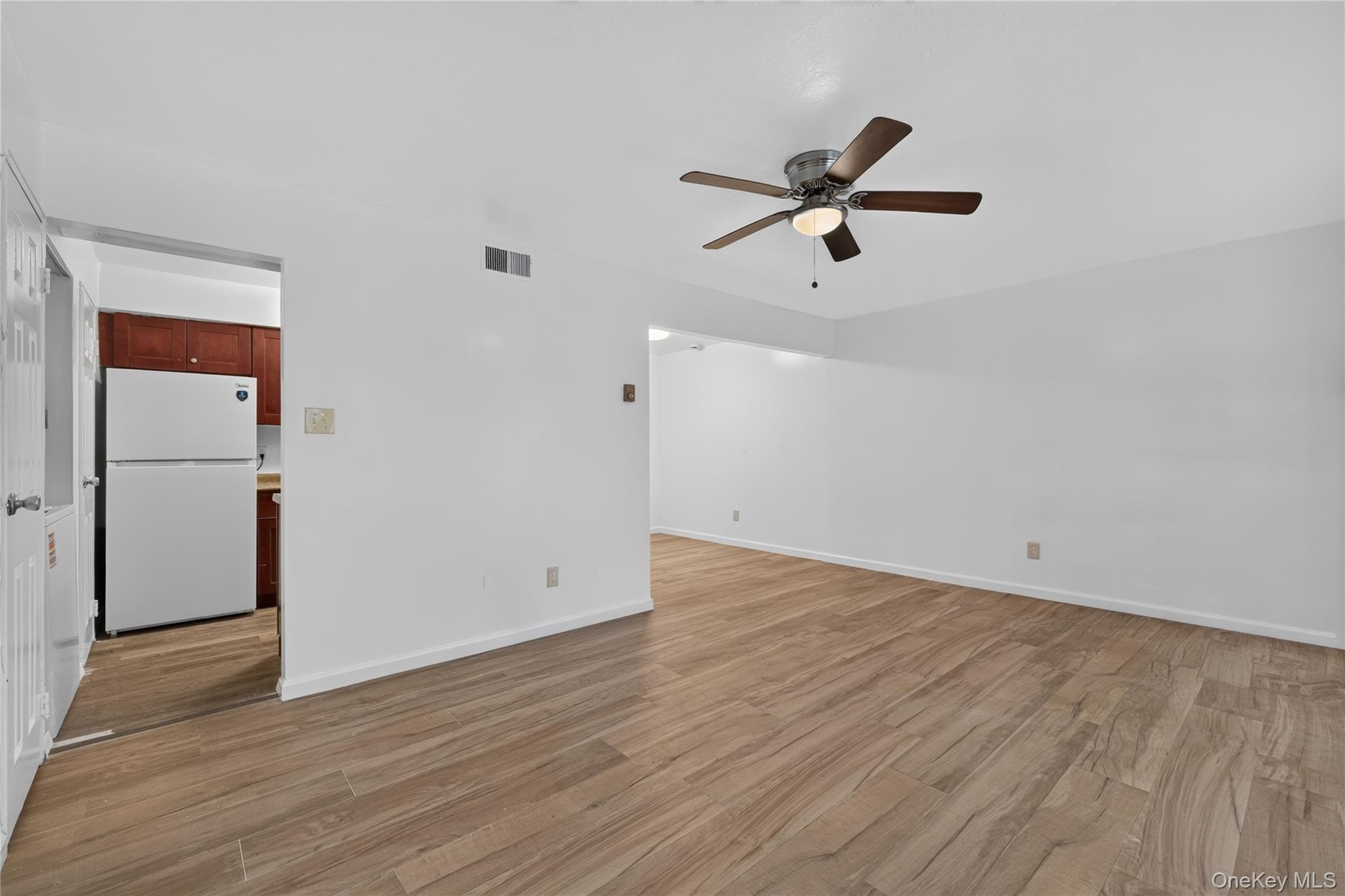 8 Valley Forge Court Ridge, NY 11961 - Photo 16 of 20 Gallery Image 16