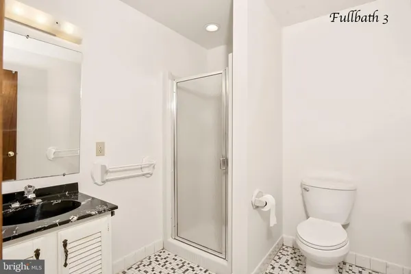 $950,000 | 19 Tower Road, Chesapeake City, MD 21915