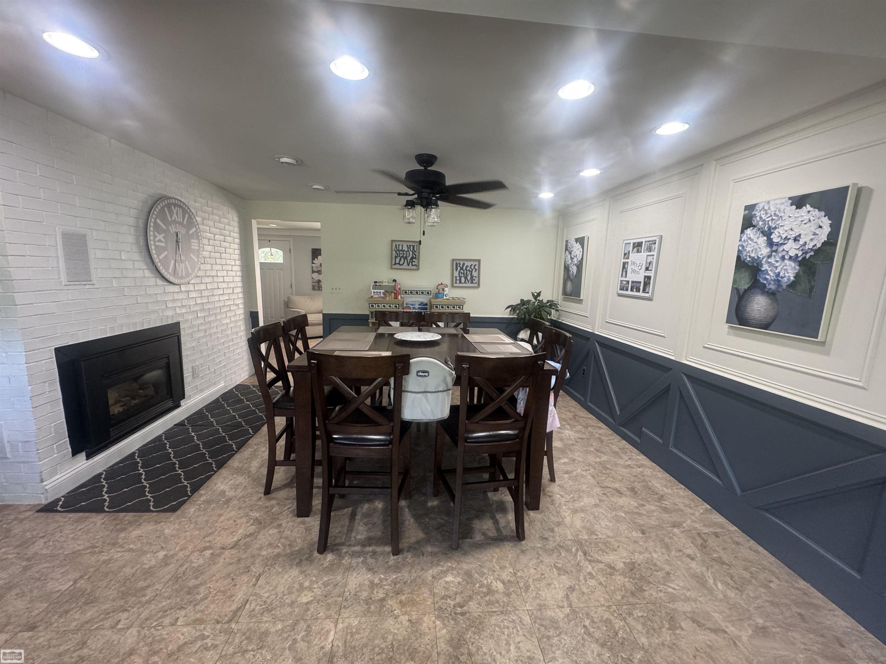 53870 Fairchild Road Macomb, MI 48042 - Photo 3 of 58 50180364-cda19202-10a4-4004-8f6d-abb80646ebcc.JPG