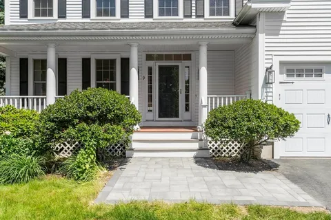 $1,598,000 | 9 Meeting House Circle, Bedford, MA 01730