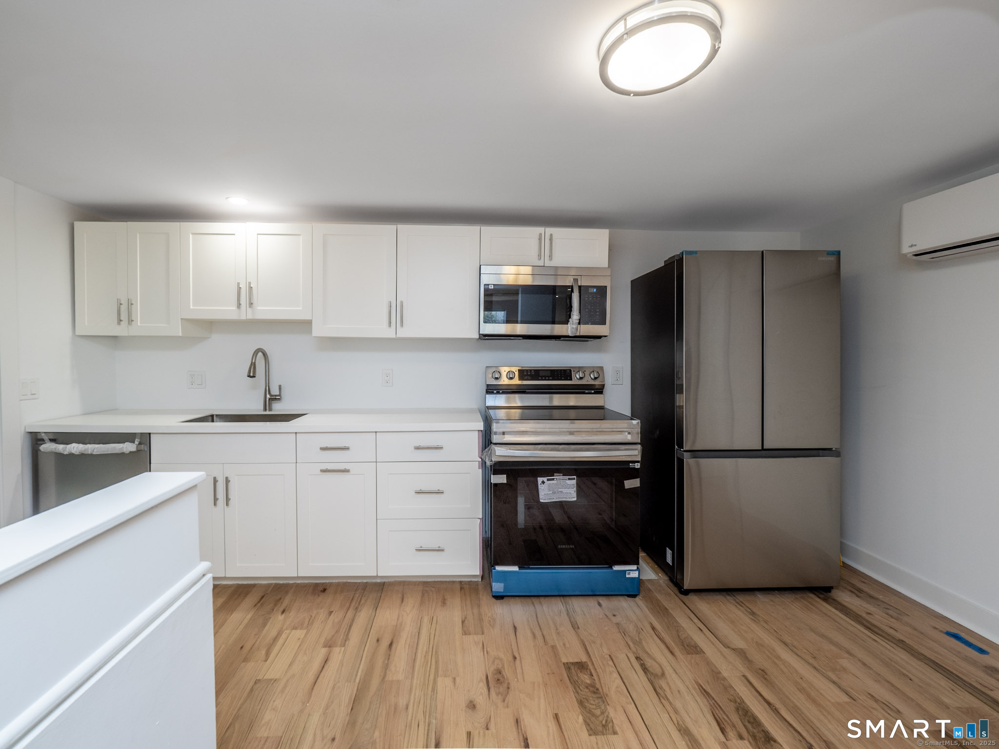 523 Danbury Road, Unit D Wilton, CT 06897 - Photo 3 of 17
