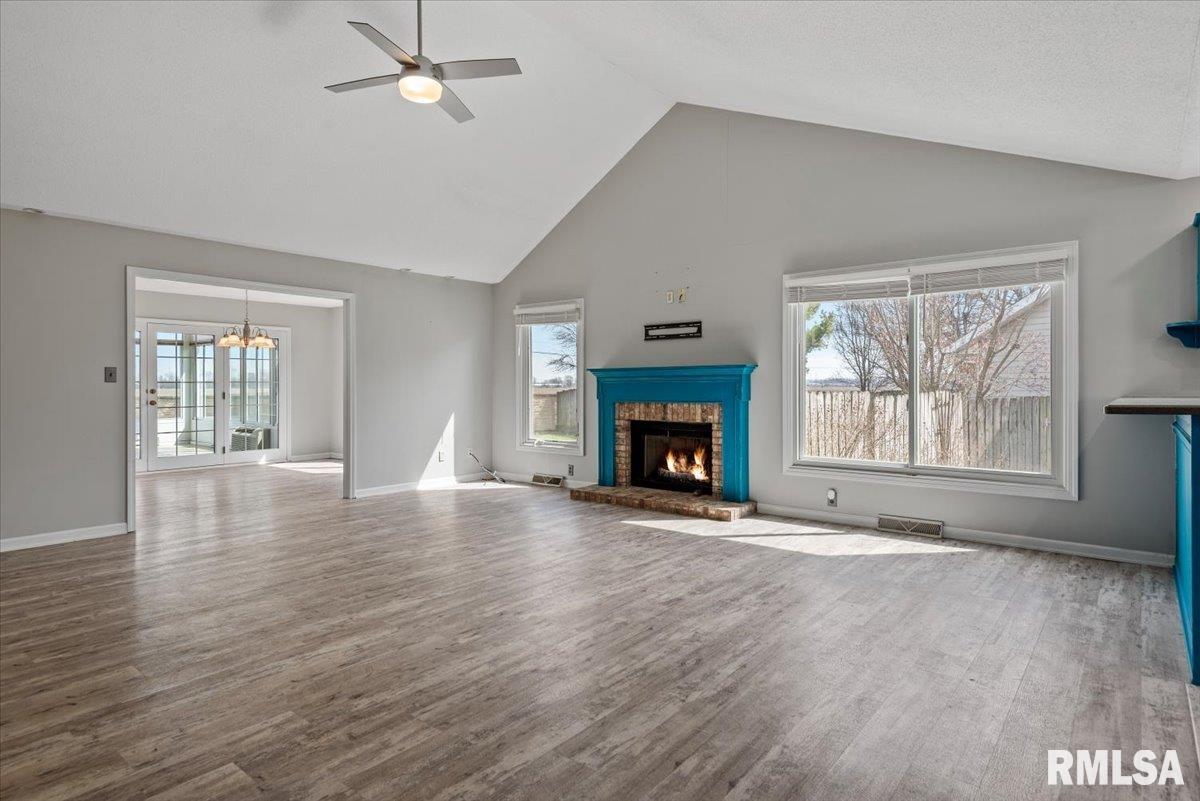 3506 Aberdeen Court Springfield, IL 62704 - Photo 3 of 31