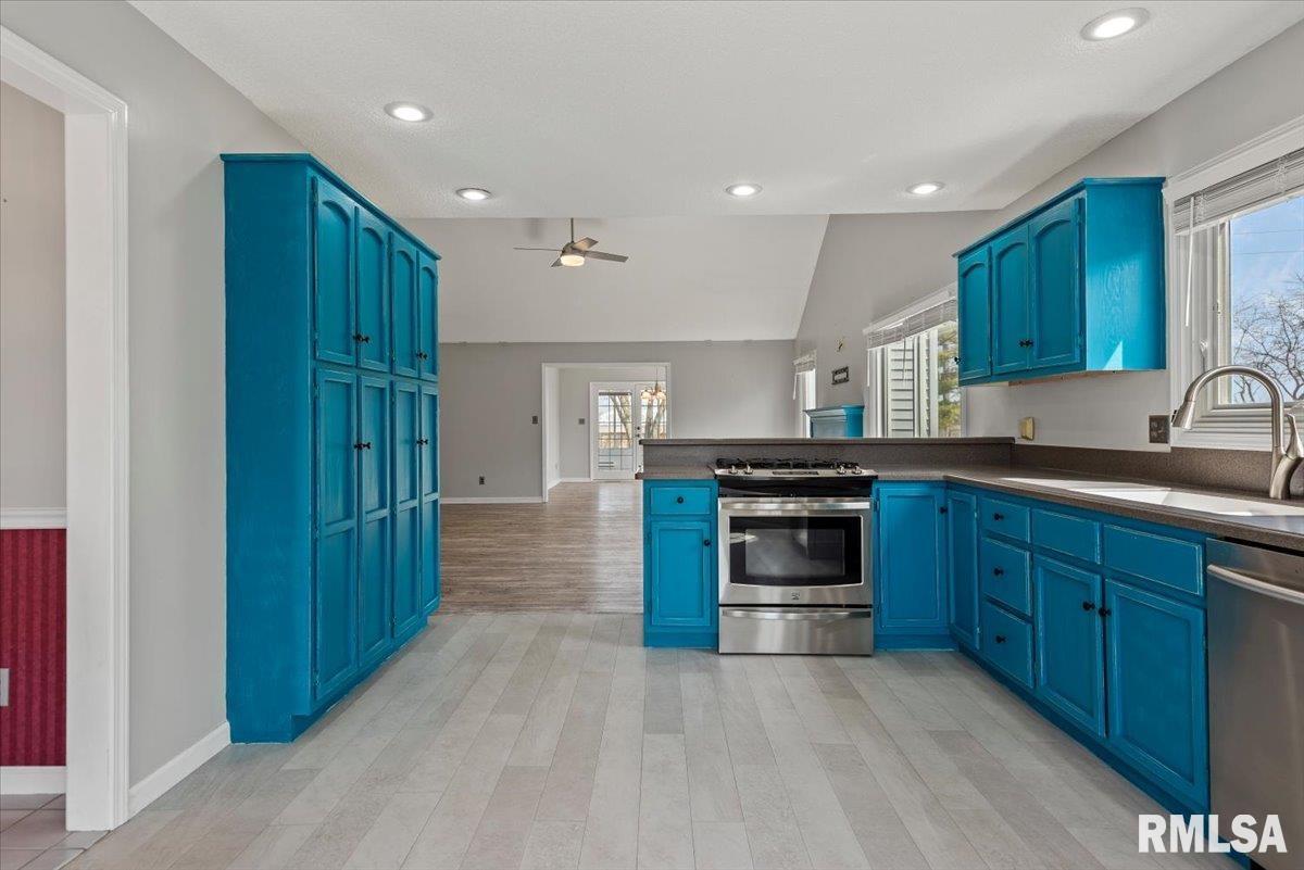 3506 Aberdeen Court Springfield, IL 62704 - Photo 10 of 31