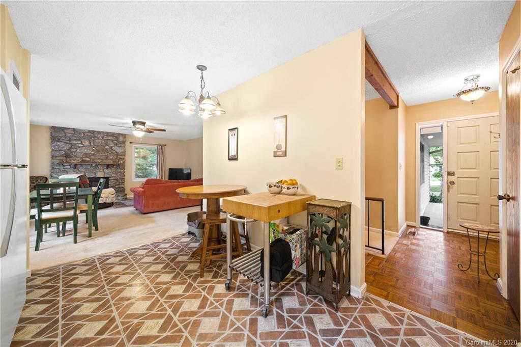 73 Overlook Road Asheville, NC 28803 - Photo 14 of 48 Gallery Image 14