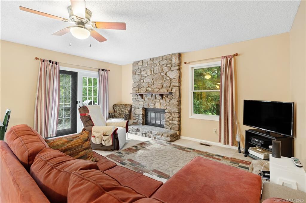 73 Overlook Road Asheville, NC 28803 - Photo 17 of 48 Gallery Image 17