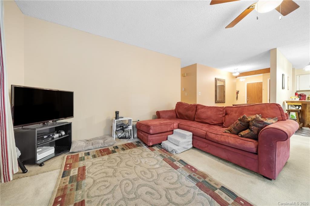 73 Overlook Road Asheville, NC 28803 - Photo 18 of 48 Gallery Image 18