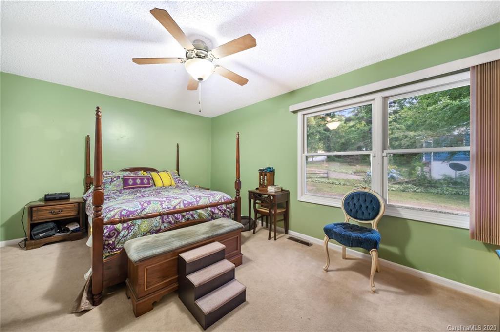 73 Overlook Road Asheville, NC 28803 - Photo 19 of 48 Gallery Image 19