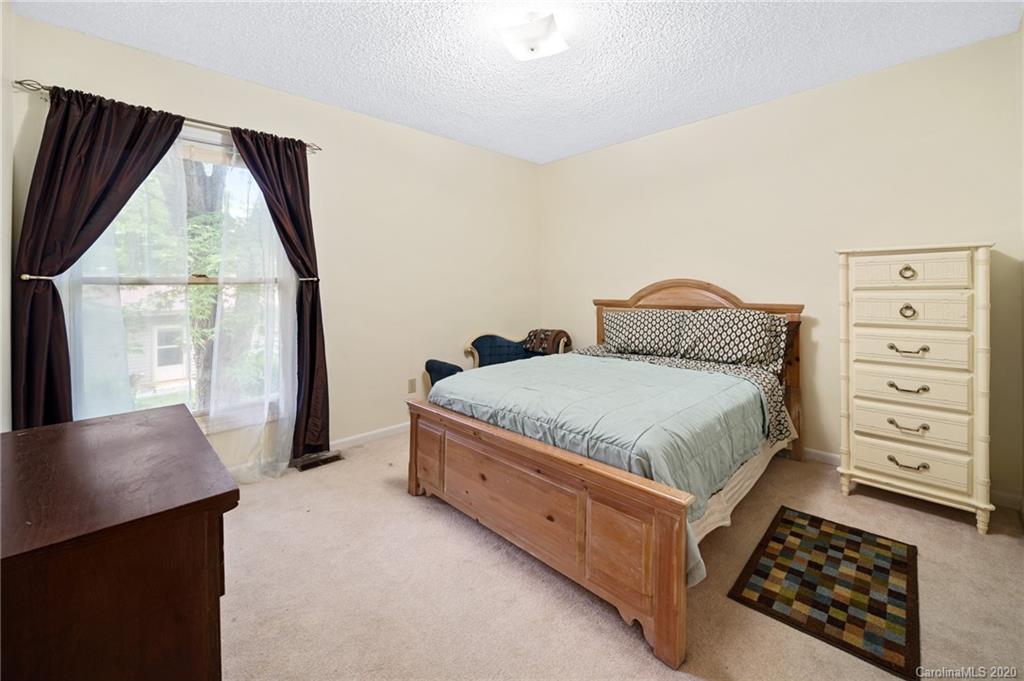 73 Overlook Road Asheville, NC 28803 - Photo 23 of 48 Gallery Image 23