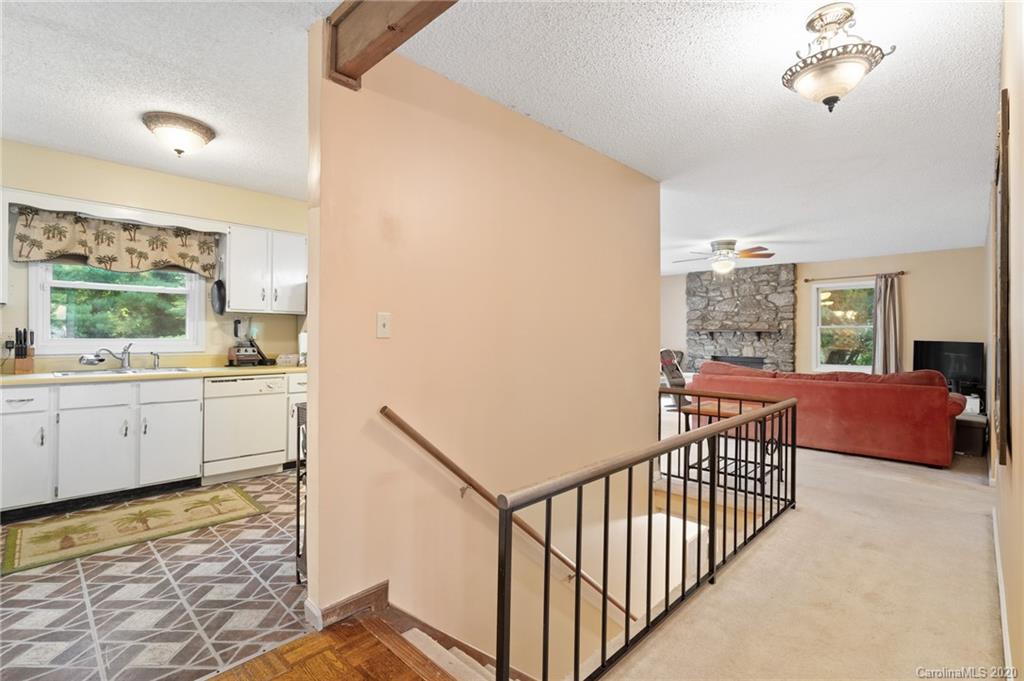 73 Overlook Road Asheville, NC 28803 - Photo 5 of 48 Gallery Image 5