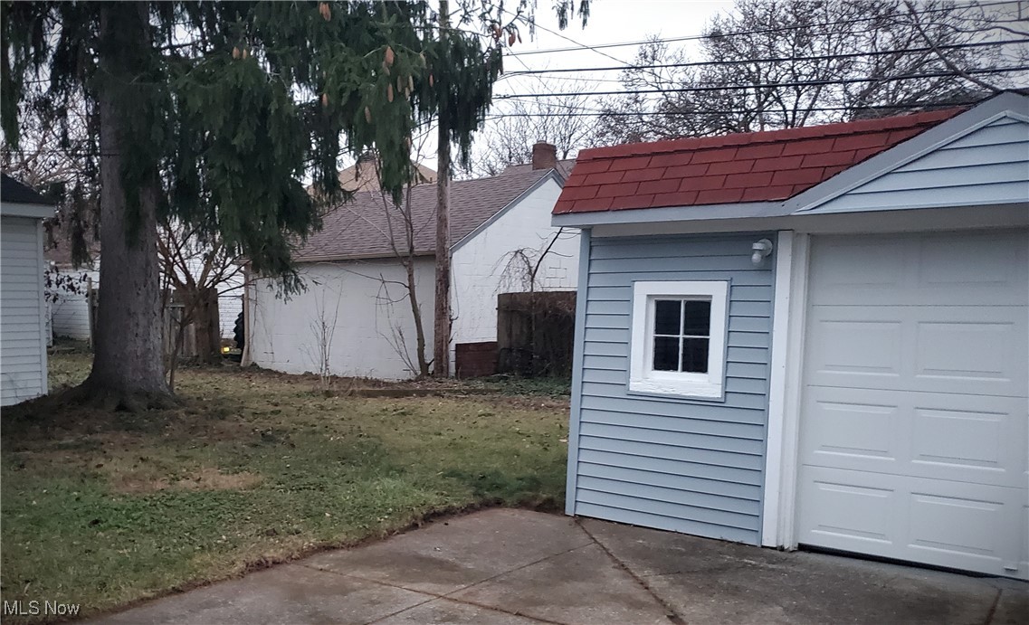 6142 Kelsey Road Parma, OH 44129 - Photo 20 of 23 Garage