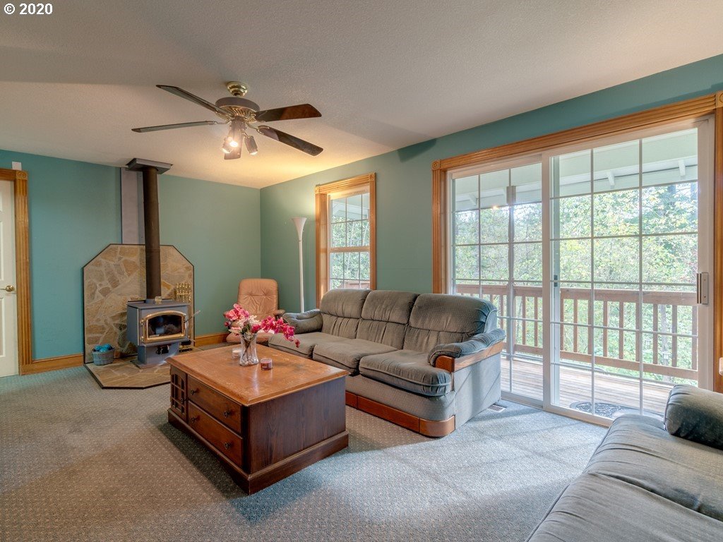 30417 Northeast Stauffer Road Camas, WA 98607 - Photo 12 of 32