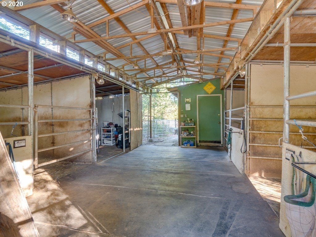 30417 Northeast Stauffer Road Camas, WA 98607 - Photo 30 of 32