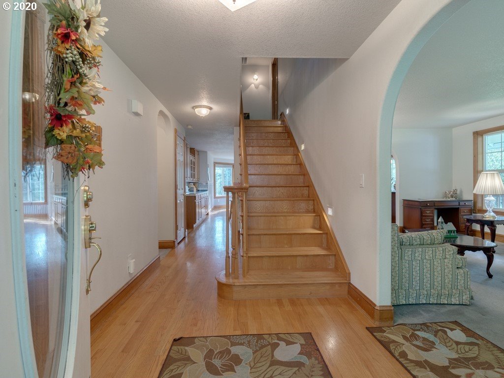 30417 Northeast Stauffer Road Camas, WA 98607 - Photo 5 of 32