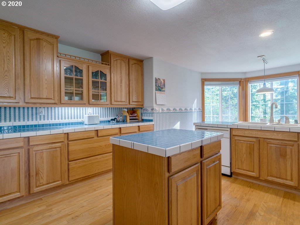 30417 Northeast Stauffer Road Camas, WA 98607 - Photo 7 of 32