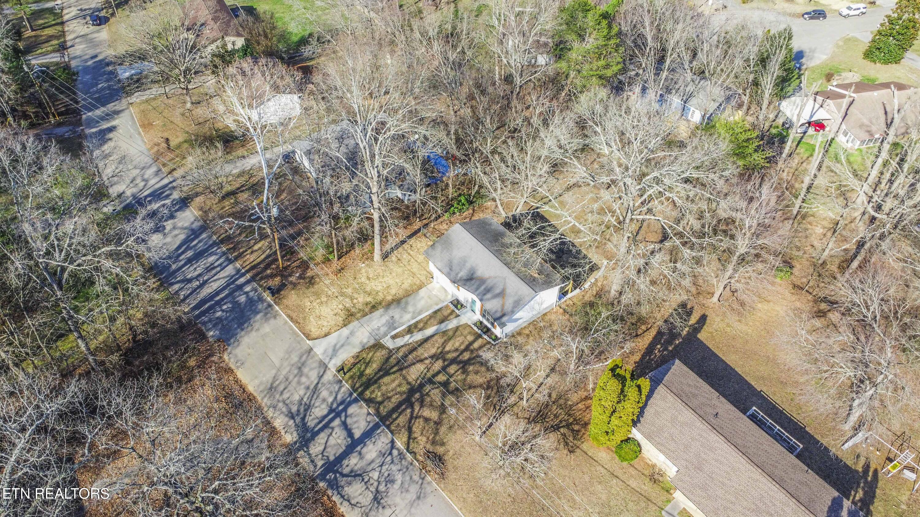 2324 Roundtree Road Knoxville, TN 37923 - Photo 11 of 39 drone_1