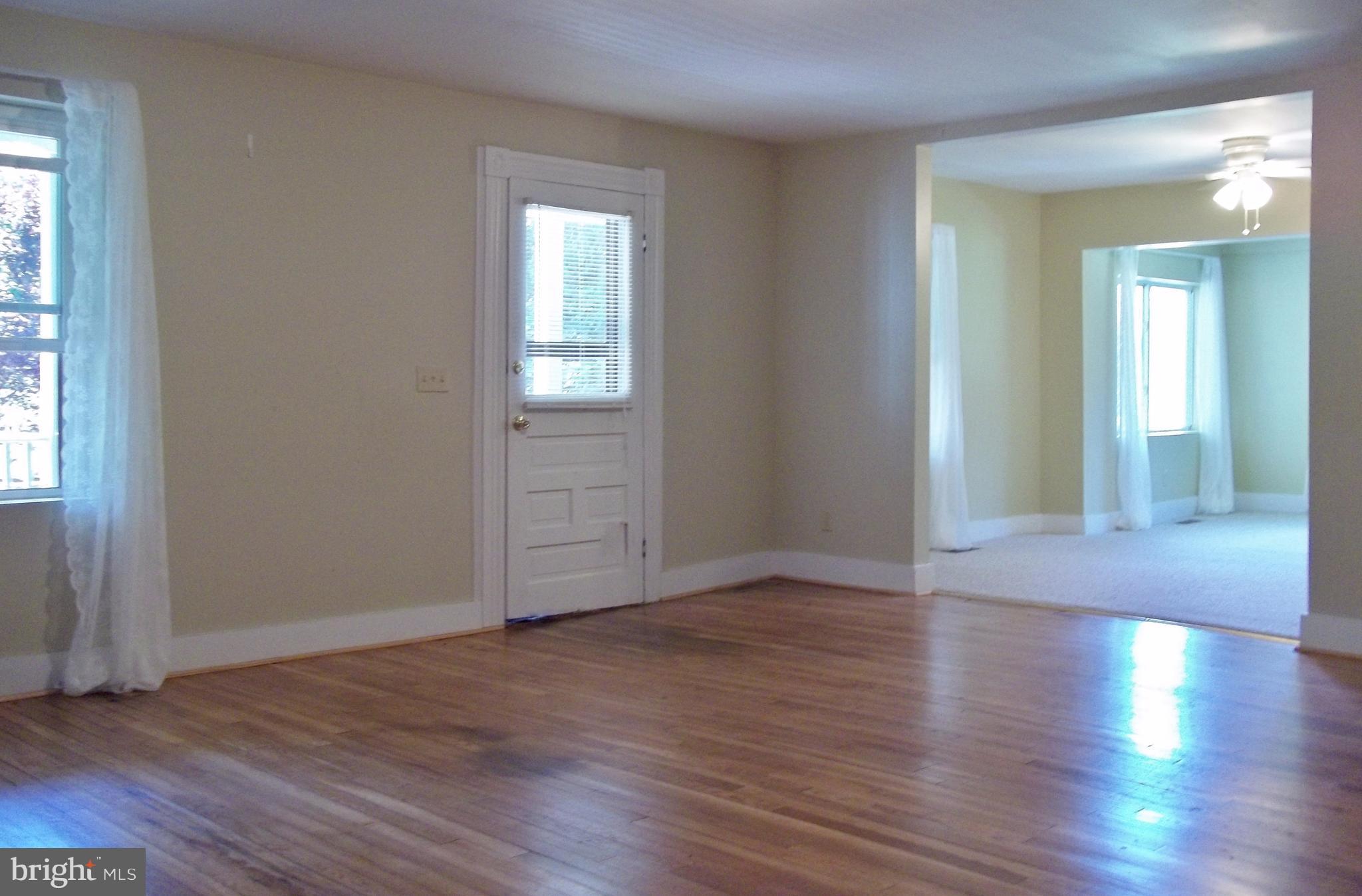 113 Central Avenue Ridgely, MD 21660 - Photo 19 of 29 Family Room