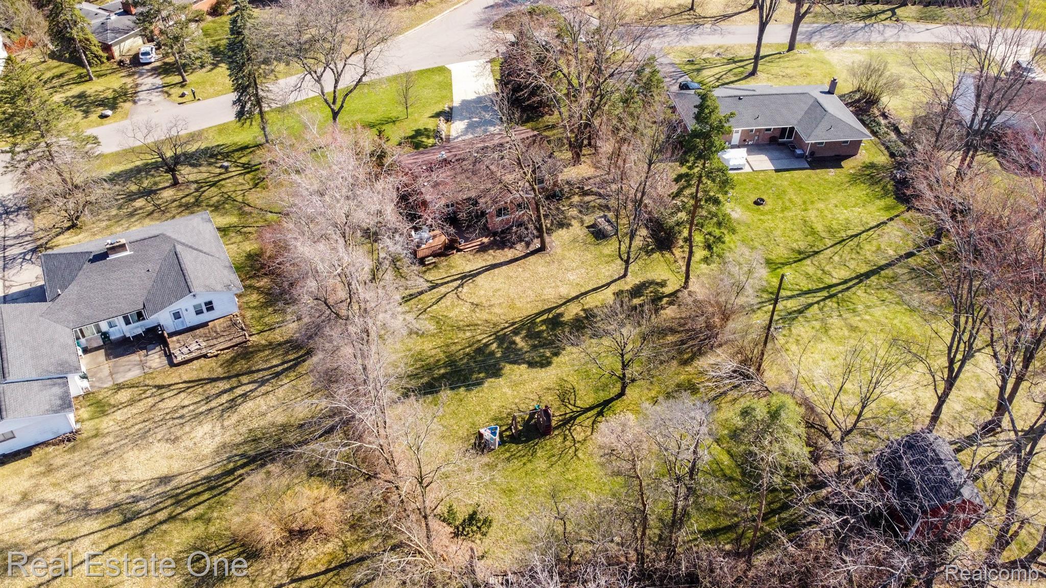 2236 Oklahoma Avenue Rochester, MI 48309 - Photo 52 of 57 Gallery Image 52