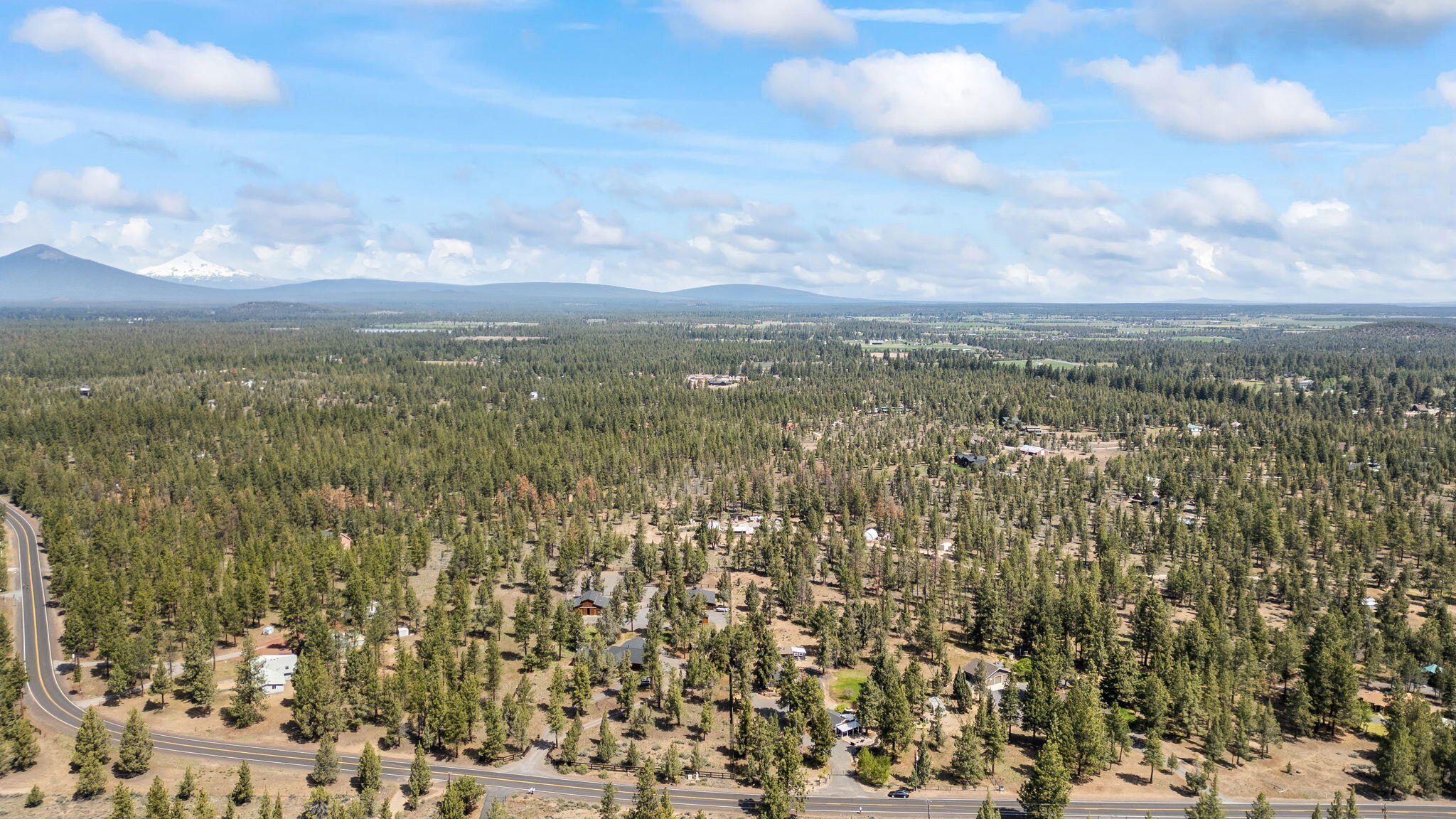 67186 Harrington Loop Road Bend, OR 97703 - Photo 27 of 32 36-web-or-mls-67186 Harrington Loop Rd,