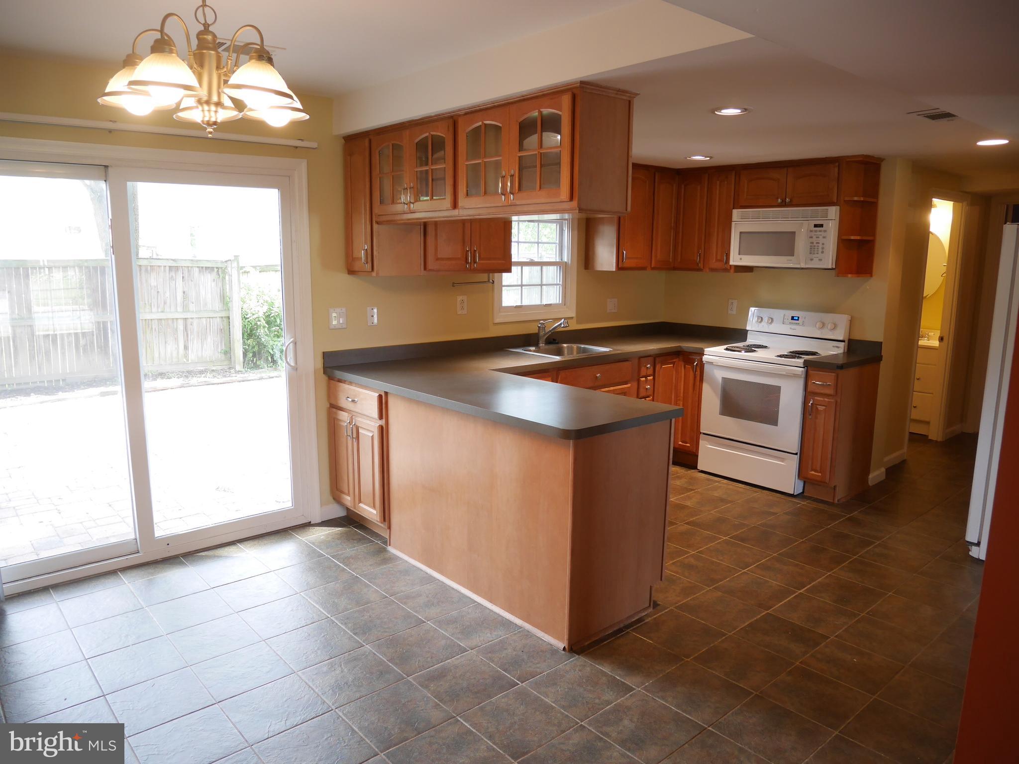 1301 Tenbrook Road Odenton, MD 21113 - Photo 6 of 23 Dining Room