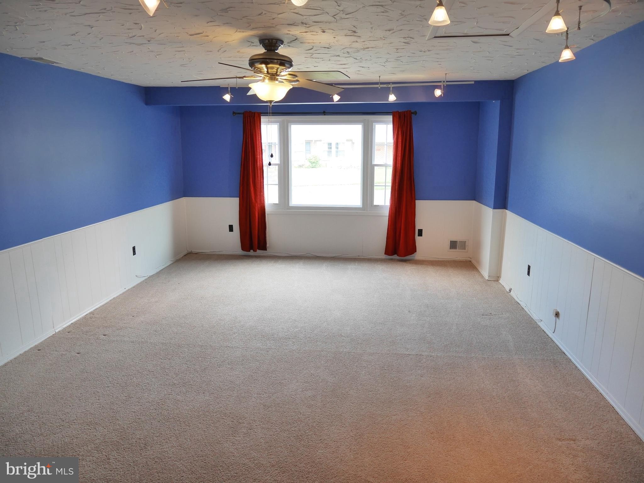 1301 Tenbrook Road Odenton, MD 21113 - Photo 9 of 23 Family Room