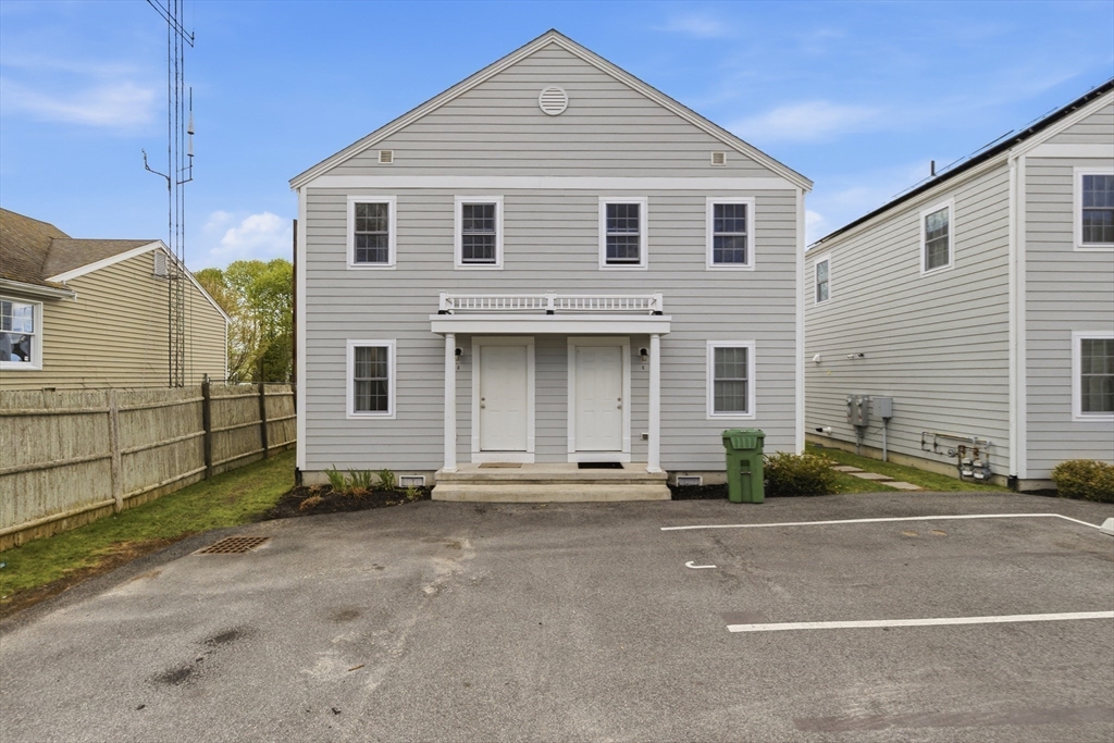 39 Pearl Street Barnstable, MA 02601 - Photo 16 of 34