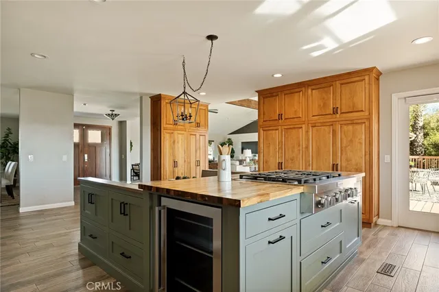 $1,390,000 | 13049 Burns Lane, Redlands, CA 92373