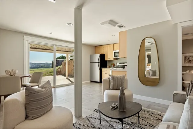 $1,390,000 | 13049 Burns Lane, Redlands, CA 92373