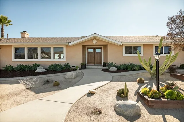 $1,390,000 | 13049 Burns Lane, Redlands, CA 92373