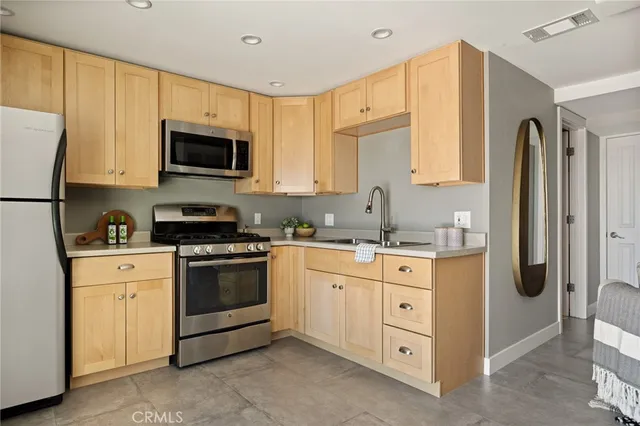 $1,390,000 | 13049 Burns Lane, Redlands, CA 92373