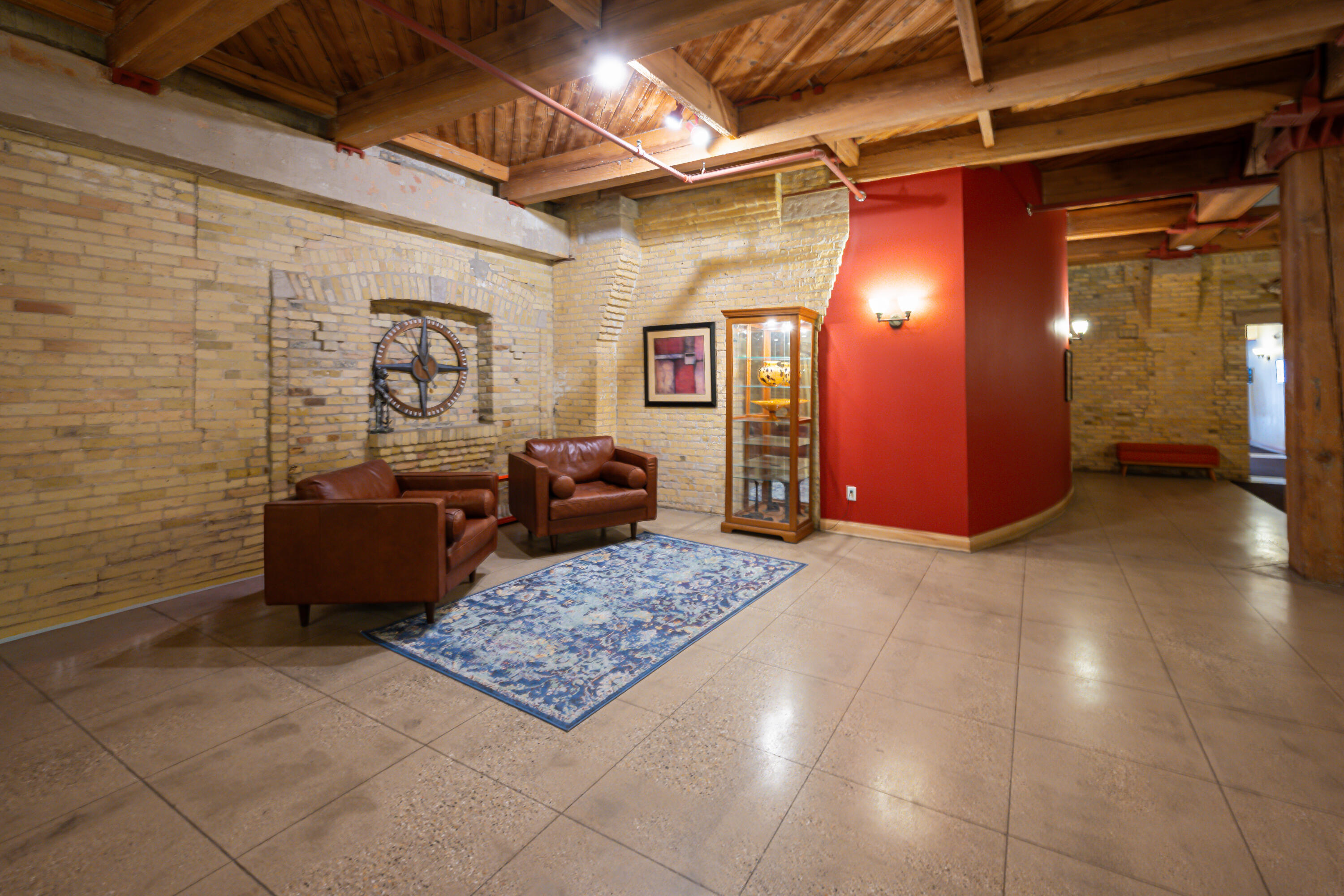 904 East Pearson Street, Unit 103 Milwaukee, WI 53202 - Photo 16 of 27 Pearson-18