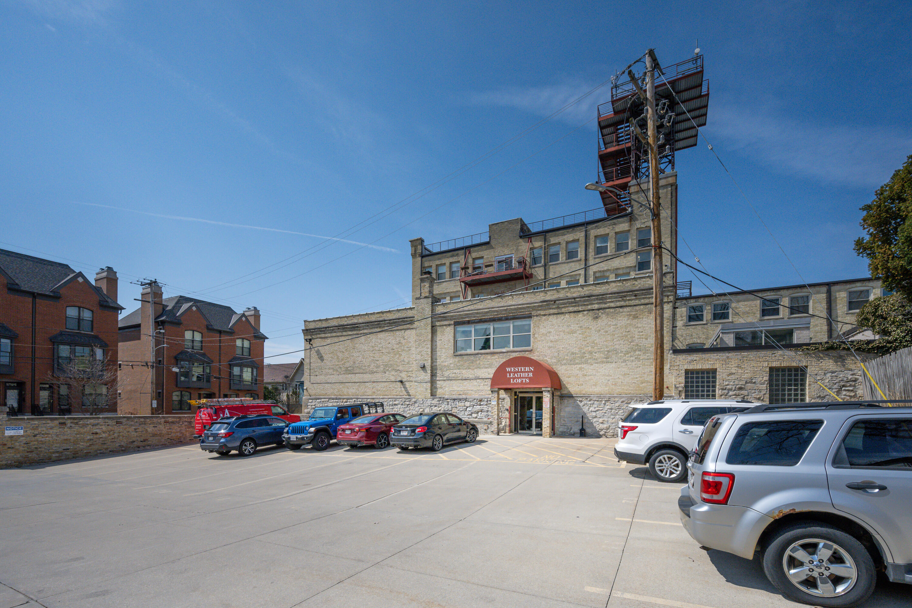 904 East Pearson Street, Unit 103 Milwaukee, WI 53202 - Photo 23 of 27 Pearson-23
