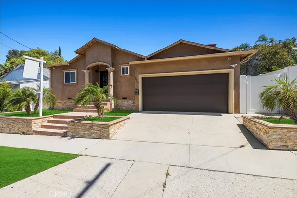 $1,350,000 | 10101 Lanark Street, Sun Valley, CA 91352