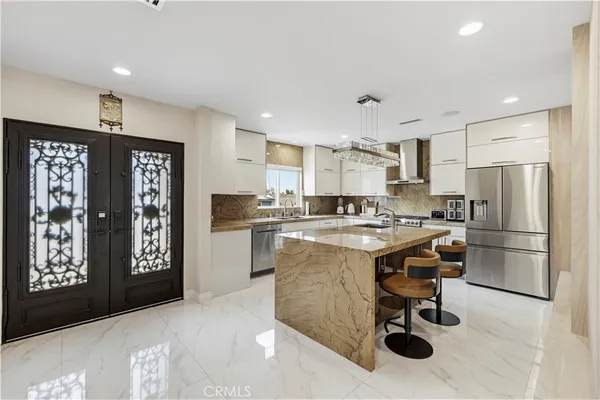 $1,350,000 | 10101 Lanark Street, Sun Valley, CA 91352